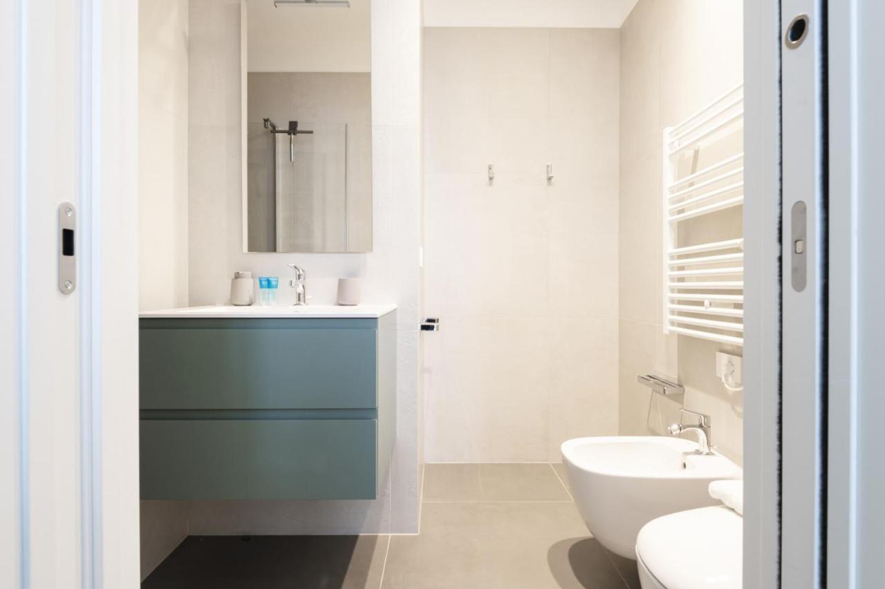 Easylife - Lussuosa Dimora Con Rooftop Condominiale Vista Duomo Мілан Екстер'єр фото